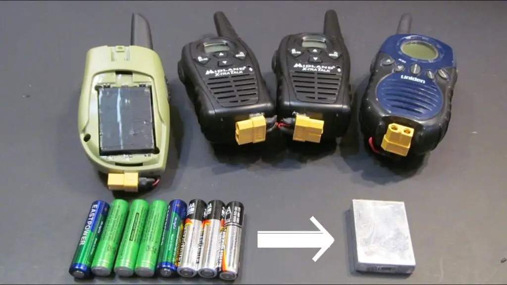 What kind of batteries do walkie talkies use?