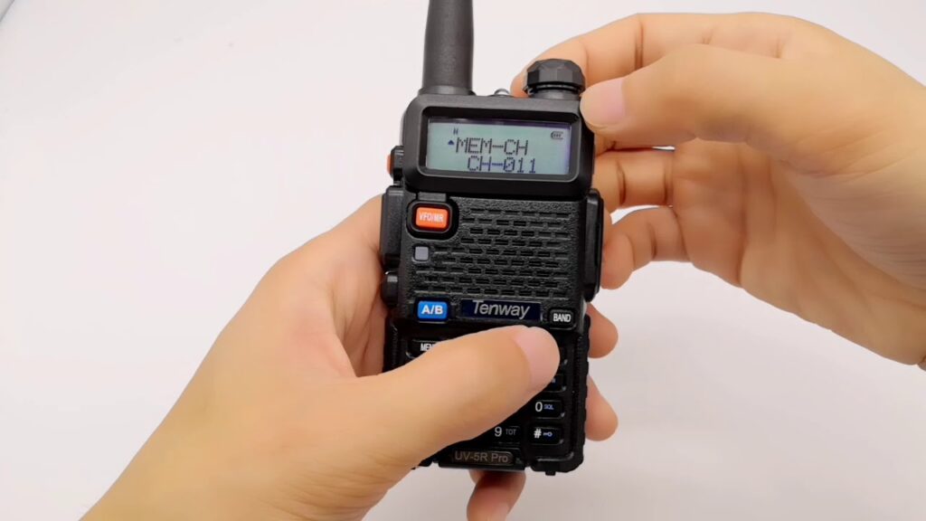 How to Use a Tenway Walkie Talkie Effectively?